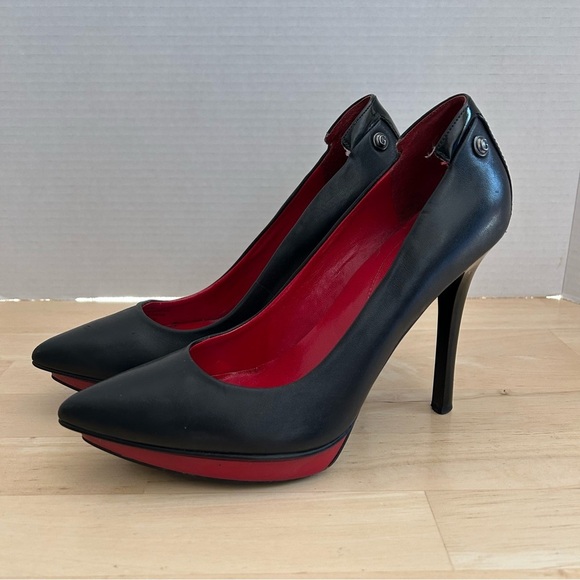 Guess Leather Heels/Size 6 - Picture 15 of 15